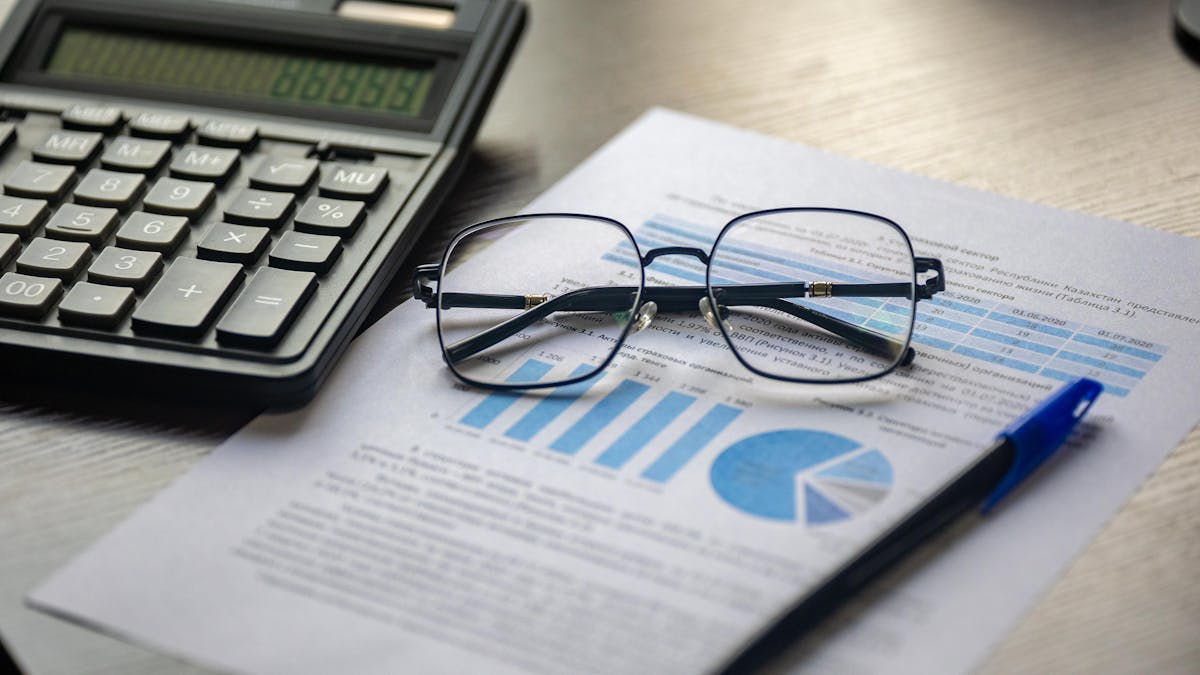 Overbilling vs Underbilling in Construction: What Contractors Need to Know