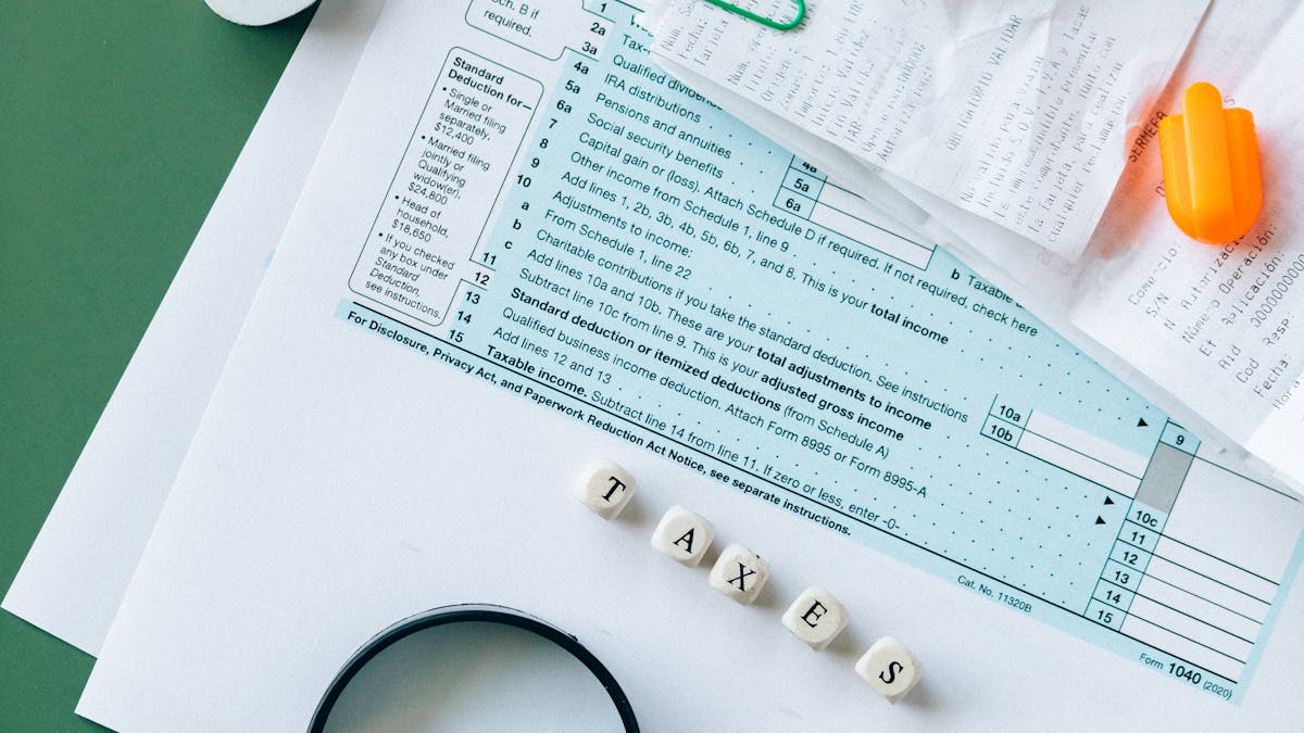 S Corp vs LLC for Contractors: Which Entity Structure Saves You More?